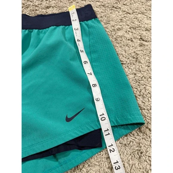 Nike Dri-FIT Womens Running Track Shorts Teal Blue Athleisure Athletic Gym M - Picture 6 of 6